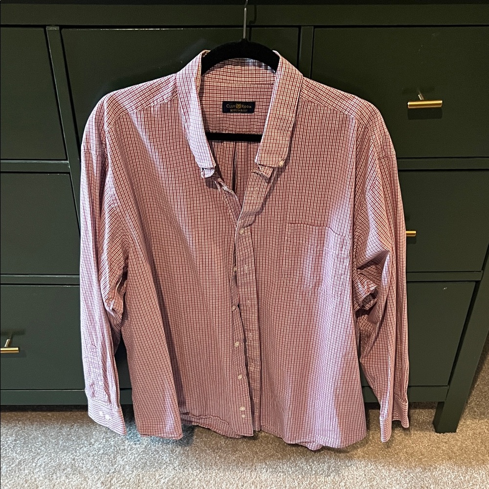 Club Room Men's Red and White Checkered Shirt
